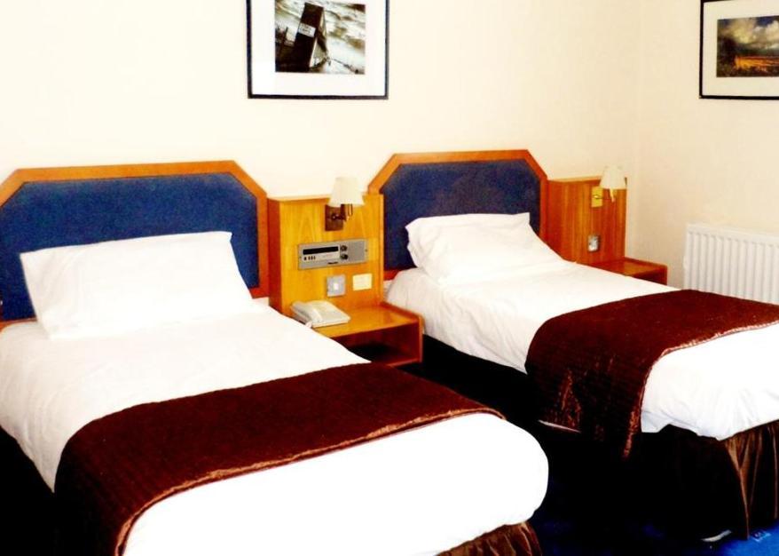 The Beeches Hotel Grimsby Szoba fotó